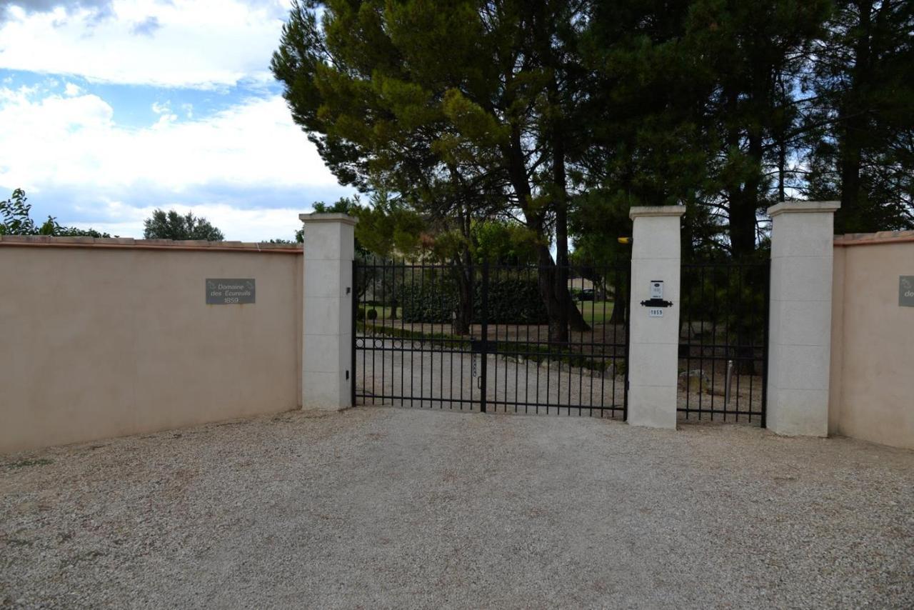 Bed and Breakfast Domaine Des Ecureuils Carpentras Exterior foto