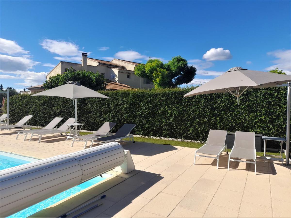 Bed and Breakfast Domaine Des Ecureuils Carpentras Exterior foto